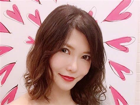 沖田杏梨 結婚|快訊／「人間最強Body」沖田杏梨懷孕結婚！「他像。